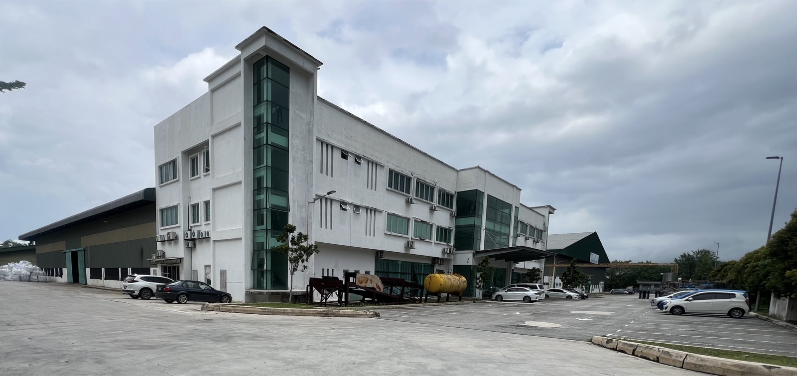 Jimzheng Plastic Industries plant in Selangor, Malaysia